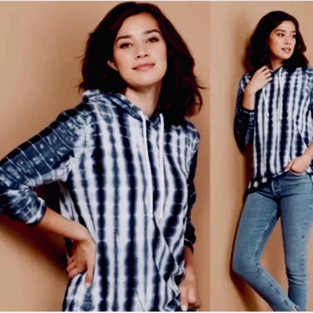 Chaser Women's Black and White  Tie-Dye Hoodie Sweatshirt Boho Lounge Size M